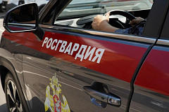 Столичные росгвардейцы задержали мужчину с крупной партией наркотиков