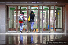 Оплатить проезд в Московском метрополитене и на МЦК можно оплатить любой банковской картой